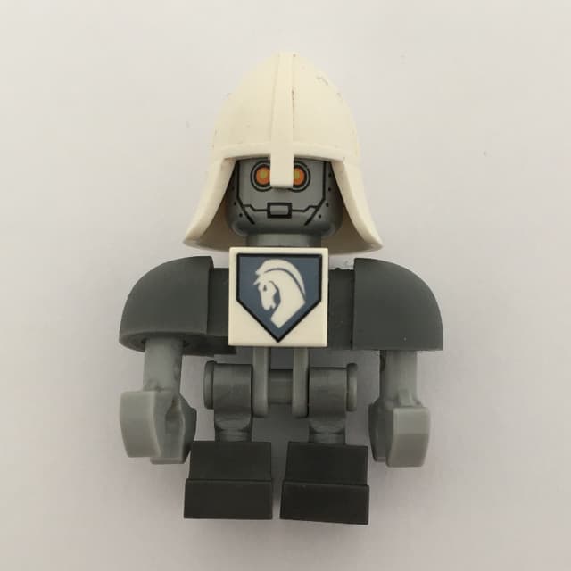 Lance Bot with White Helmet