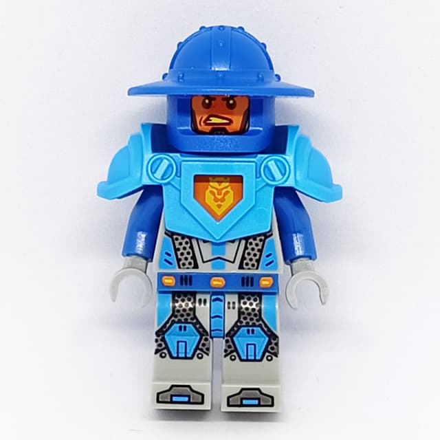 Nexo Knight Soldier with Blue Helmet with Wide Brim