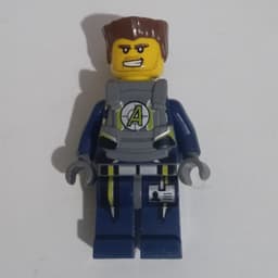 Agent Charge with Armor, 3626b Head