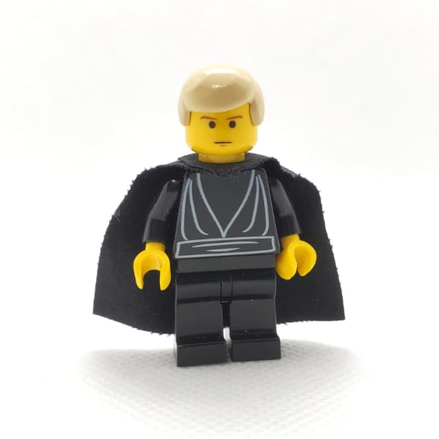 Luke Skywalker, Black Robes, Yellow Skin, Black Cape