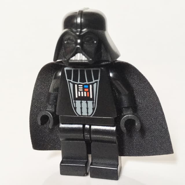 Darth Vader, Light Bluish Gray Skin, Scarred Right Cheek, No Eyebrows