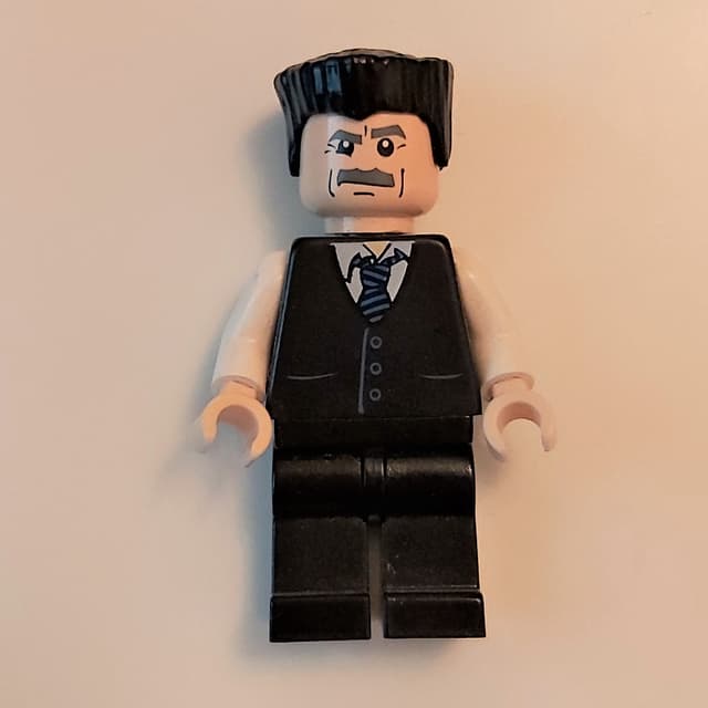 J. Jonah Jameson, Black Suit, Black Hair