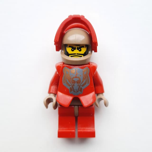 Santis with Gold Pattern Armor, and Dark Tan Hands and Helmet