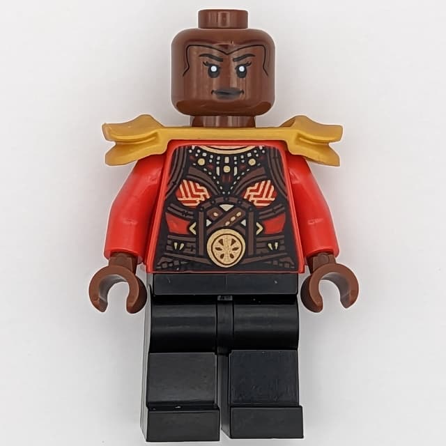 Okoye, Gold Shoulder Armor
