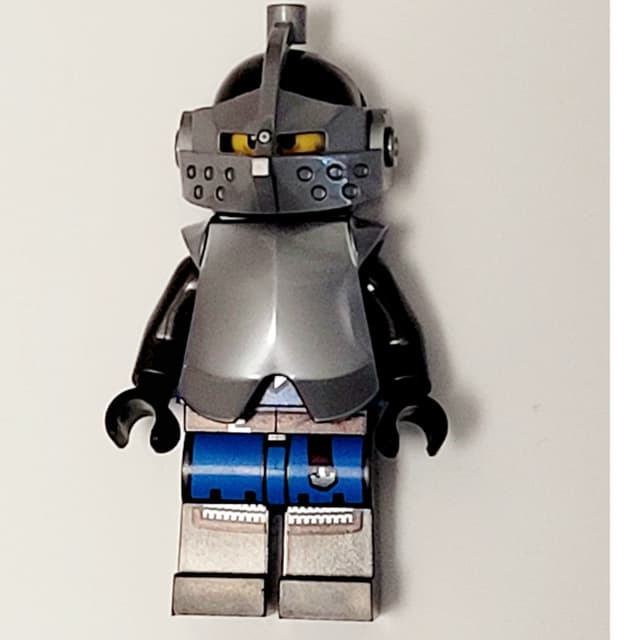 Mountain Fortress Black Falcon Soldier - Helmet with Pointed Visor, Armor