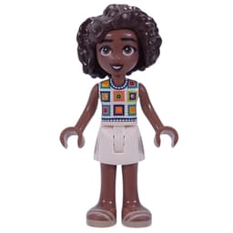 Aliya - White Shirt, White Shorts